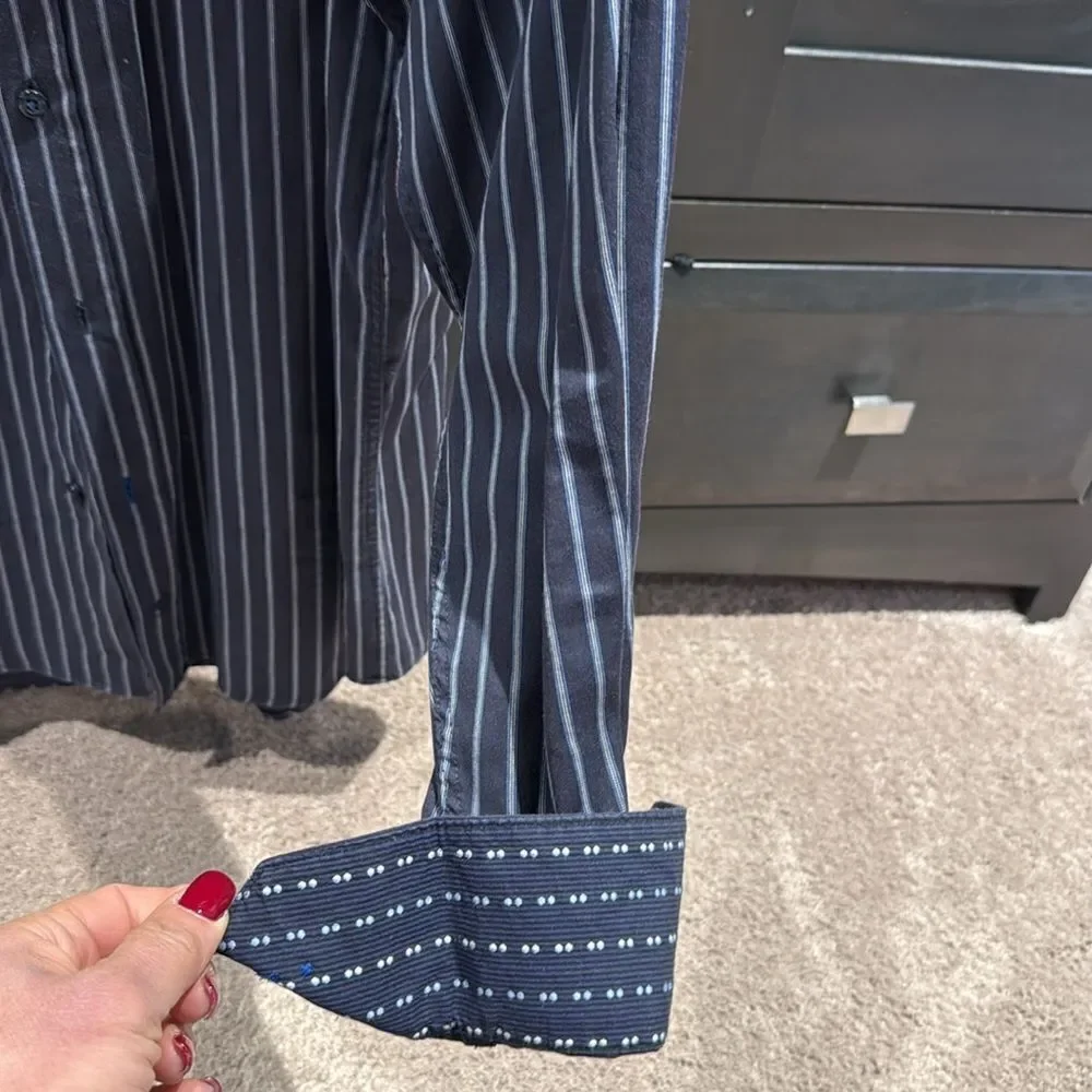 BUGATCHI Uomo size Xl dress shirt - check out the sleeve cuff design! Navy blue